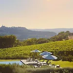 Hotel Roccafiore Wine & 4*