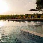Roccafiore Wine & 4*