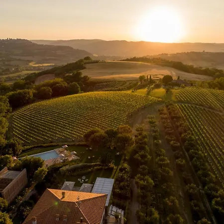 Hotel Roccafiore Wine & 4*