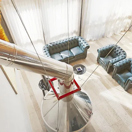 호텔 Roccafiore Wine & 4*