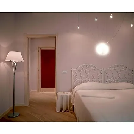 Отель Roccafiore Wine & 4*