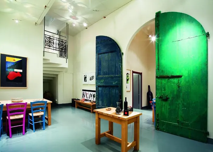 Roccafiore Wine & 4*